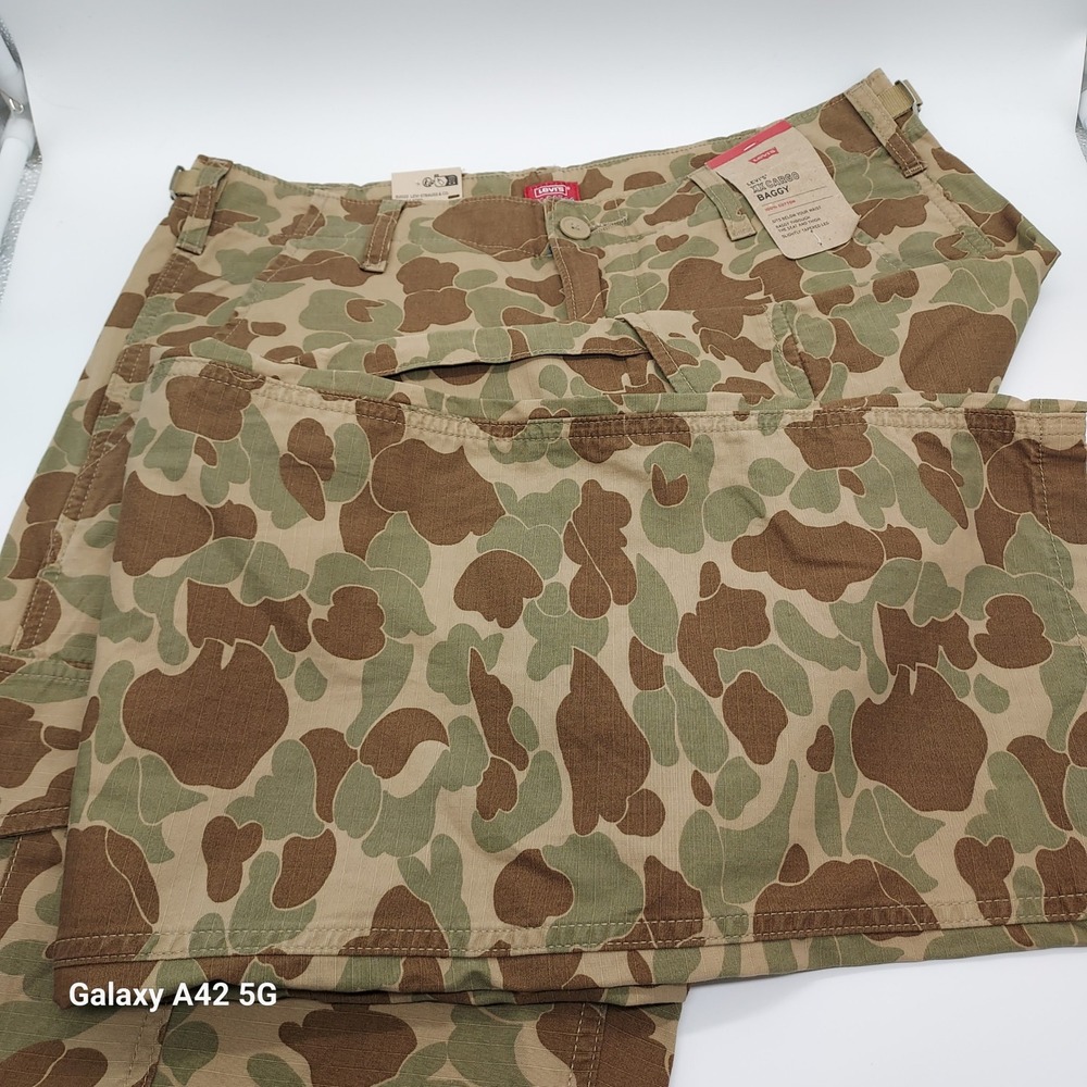 Levis XX Cargo Baggy Pants Mens 31x32 Frog Skin Camo Cotton A4679-0004 New